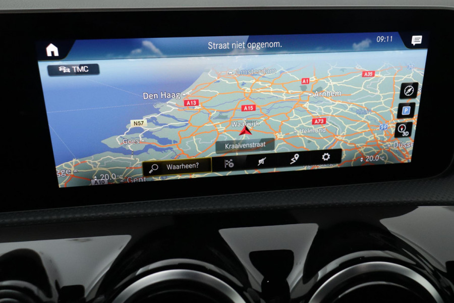 Mercedes-Benz A-Klasse 200 Business Solution AMG Night Upgrade (PANORAMADAK, NAVIGATIE, LED, CLIMA, 1e EIGENAAR, GOED ONDERHOUDEN)