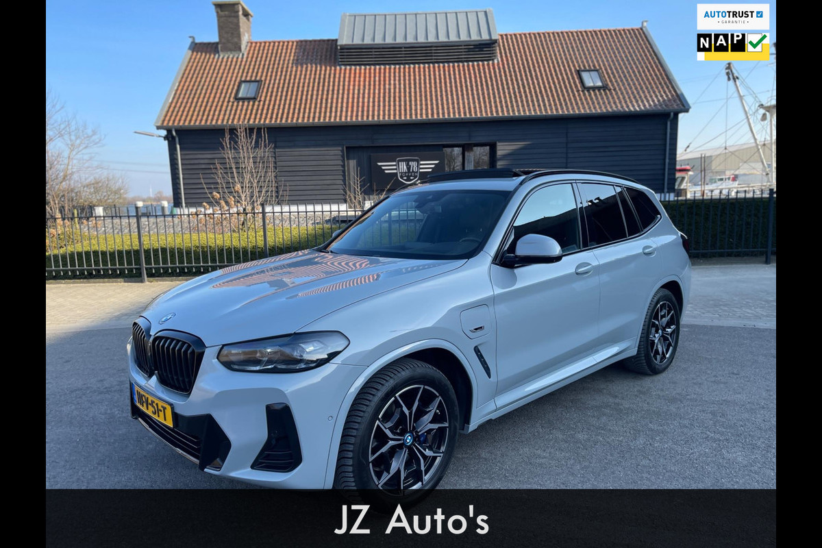 BMW X3 XDrive30e M-Sport 292pk Panodak 360camera Leder Head up Sfeer Elektrische koff