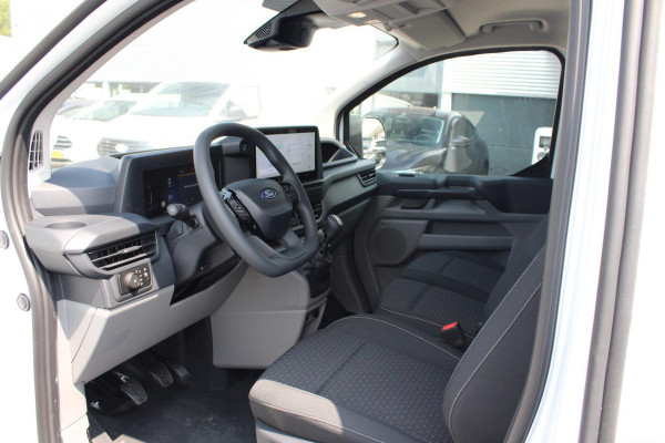 Ford Transit Custom 320 2.0 TDCI L2H1 Trend 2025 Incl. BPM Excl. BTW 136pk | Ford Voorraad | Handmatige regeneratie roetfilter | Laadruimte beschermingspakket (Trend) | Trekhaakvoorbereiding | Centrale dubbele vergrendeling | Navigatie systeem | LED koplampen met automatisch grootlicht | Programmeerbare voertuig interface