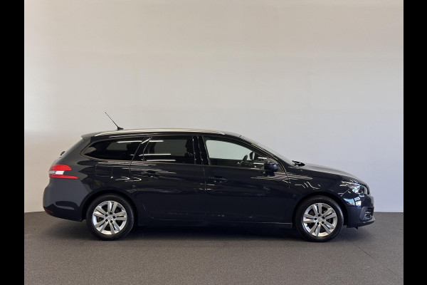 Peugeot 308 SW 1.2 110PK PureTech Blue Lease Executive Airco Navi Panoramadak Cruise Control 16" LM Velgen