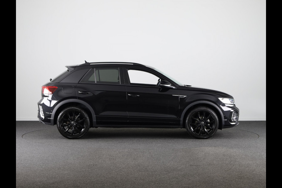 Volkswagen T-Roc 1.5 TSI R-Line 150PK Automaat (DSG) | Black Style | IQ Matrix LED koplampen | Parkeercamera | Elektrische achterklep |