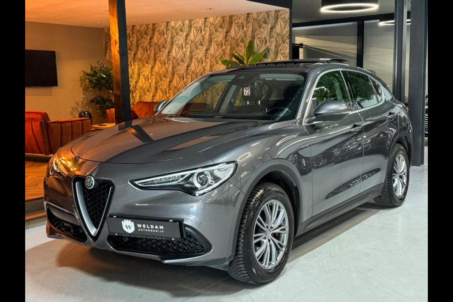 Alfa Romeo Stelvio 2.0 T AWD Super Garantie Trekhaak Pano StoelVW StuurVW Elek Achterklep Camera PDC Leder Led Navi Clima Rijklaar