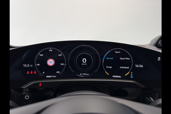 Porsche Taycan 4S Performance 84 kWh Panoramadak Sport-Chrono Warmtepomp