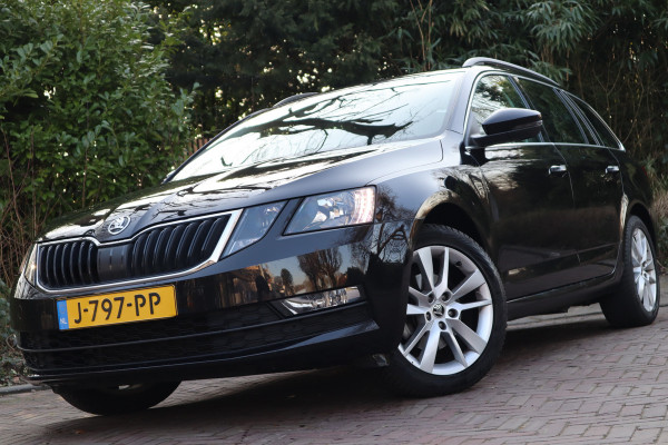 Škoda Octavia Combi 1.0 TSI Greentech Business Edition | Trekhaak | Navi | Carplay |