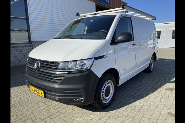 Volkswagen Transporter T6.1 2.0 TDI 110pk L1H1 28 / vaste prijs rijklaar € 18.950 ex btw / Bott ingrichte laadruimte / lease vanaf € 347 / trekhaak / imperial / airco / cruise control / Apple Carplay Android auto