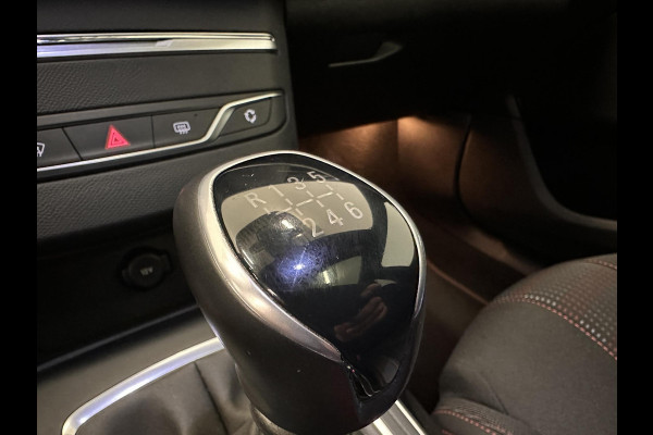 Peugeot 308 1.2 PureTech GT-line Panoramadak Airco|ECC Navi Carplay PDC VA + Camera Full LED Trekhaak