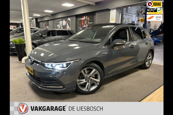 Volkswagen Golf 1.5 TSI Highline Business R-line,pano,1 st edition,navi,sfeer verlichting,