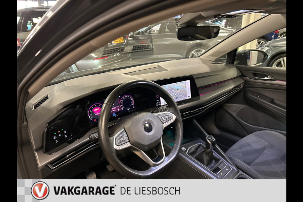 Volkswagen Golf 1.5 TSI Highline Business R-line,pano,1 st edition,navi,sfeer verlichting,