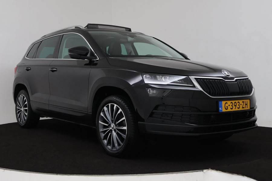 Škoda Karoq 1.5 TSI ACT Business Edition (PANORAMADAK, TREKHAAK, STOELVERWARMING, ACHTERUITRIJCAMERA, CRUISE, GOED ONDERHOUDEN)