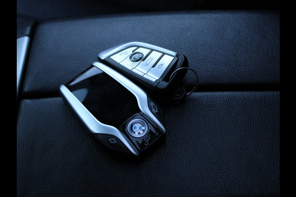BMW X5 xDrive40i High Executive TREKHAAK | HEAD - UP | STUURWIEL VERW | PANO | DEALER ONDERH |