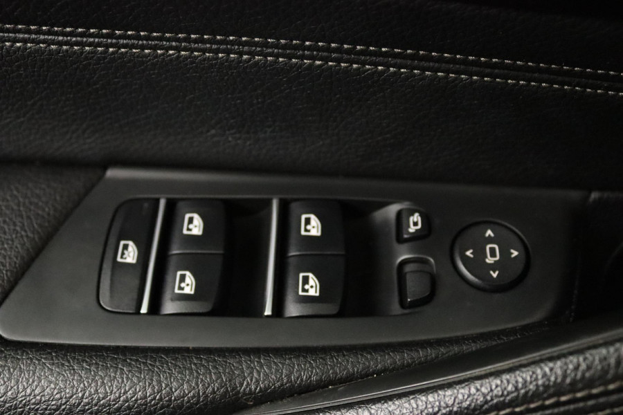 BMW 5 Serie Touring 520i High Executive (PANORAMADAK, STOELVERWARMING, LEER, NAVI, CRUISE, ELEKTR STOEL, DEALER ONDERHOUDEN)