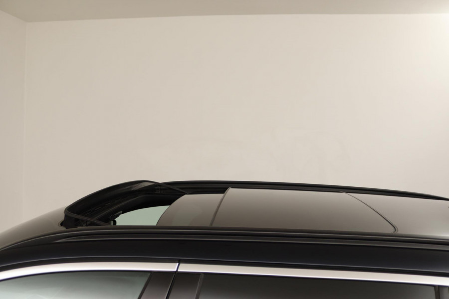 BMW 5 Serie Touring 520i High Executive (PANORAMADAK, STOELVERWARMING, LEER, NAVI, CRUISE, ELEKTR STOEL, DEALER ONDERHOUDEN)