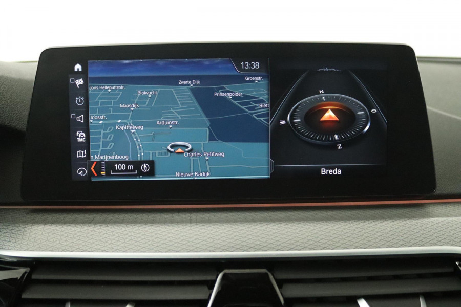 BMW 5 Serie Touring 520i High Executive (PANORAMADAK, STOELVERWARMING, LEER, NAVI, CRUISE, ELEKTR STOEL, DEALER ONDERHOUDEN)