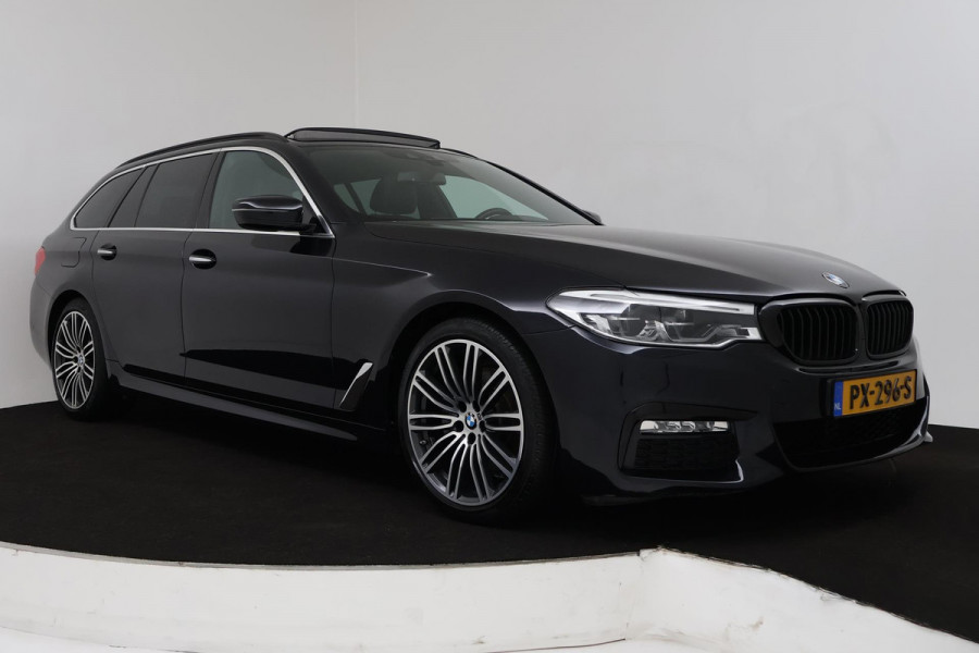 BMW 5 Serie Touring 520i High Executive (PANORAMADAK, STOELVERWARMING, LEER, NAVI, CRUISE, ELEKTR STOEL, DEALER ONDERHOUDEN)