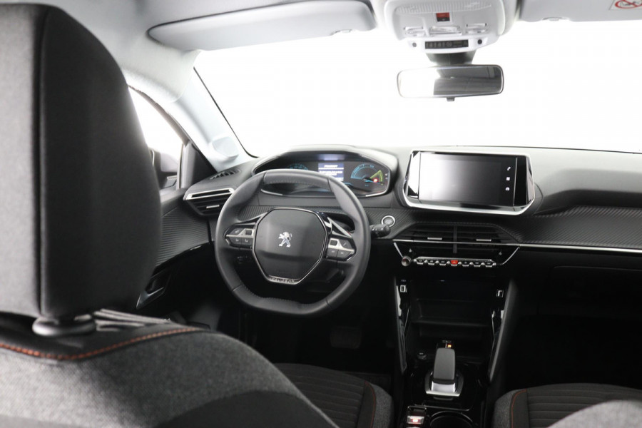 Peugeot e-208 EV ALLURE PACK 50 KWh ACCU= 93% +SNELLADEN 3 FASE LADEN TOT 2 JAAR GARANTIE ! Als nieuw!