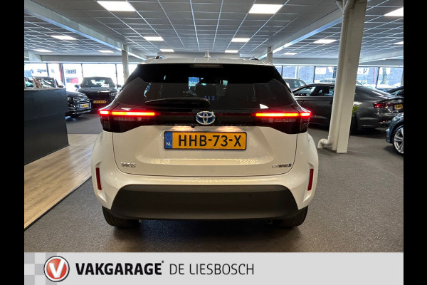 Toyota Yaris Cross 1.5 Hybrid Dynamic / navigatie / camera + pdc / cruise control / stoelverw / lane assist