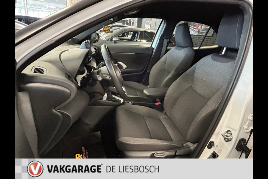 Toyota Yaris Cross 1.5 Hybrid Dynamic / navigatie / camera + pdc / cruise control / stoelverw / lane assist