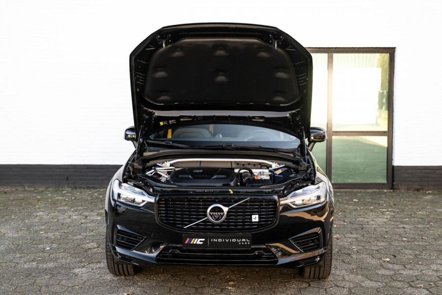 Volvo XC60 2.0 T8 Twin Engine AWD Polestar Engineered 405pk B&W HuD 360° Panorama Memory ACC Trekhaak Öhlins onderstel!