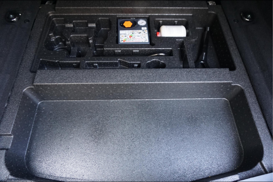 Land Rover Range Rover Evoque 1.5 P300e AWD SE | 360 camera | Adaptive | Leer + memory | Stoel- en stuurverwarming | Virtual cockpit | Lane Departure stuurcorrectie | Apple Carplay | Dealer onderhouden