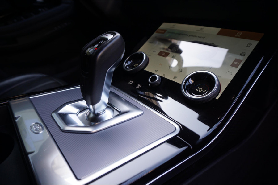 Land Rover Range Rover Evoque 1.5 P300e AWD SE | 360 camera | Adaptive | Leer + memory | Stoel- en stuurverwarming | Virtual cockpit | Lane Departure stuurcorrectie | Apple Carplay | Dealer onderhouden