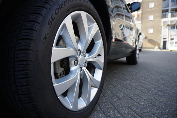 Land Rover Range Rover Evoque 1.5 P300e AWD SE | 360 camera | Adaptive | Leer + memory | Stoel- en stuurverwarming | Virtual cockpit | Lane Departure stuurcorrectie | Apple Carplay | Dealer onderhouden