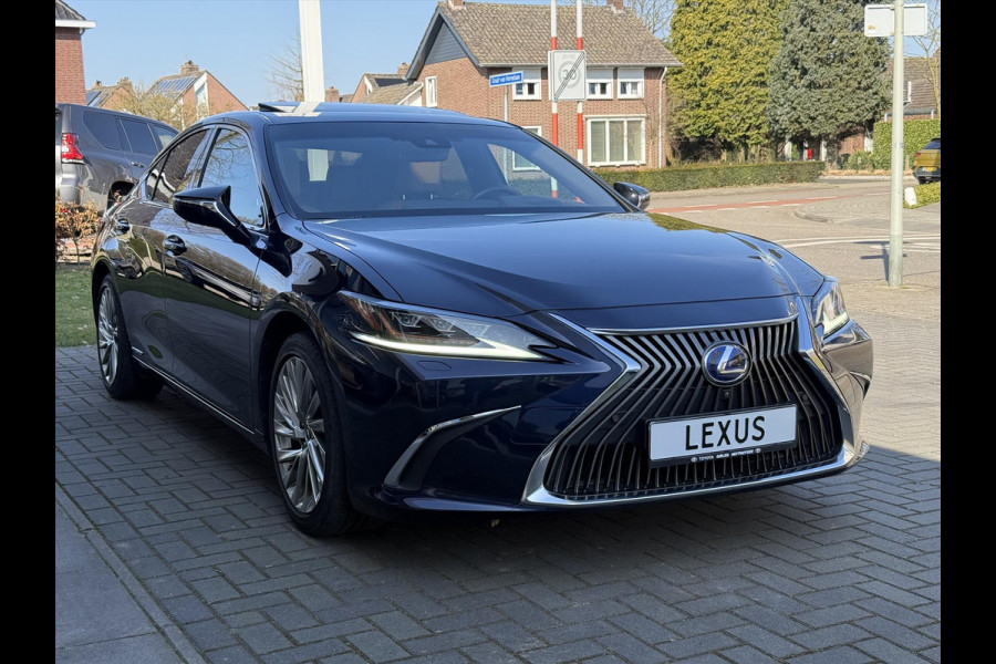 Lexus ES 300h President Line | Eerste eigenaar, Schuifdak, Mark Levinson, 2X Geheugenfunctie, Stoelventilatie, 360 Camera, Stuurverwarmin