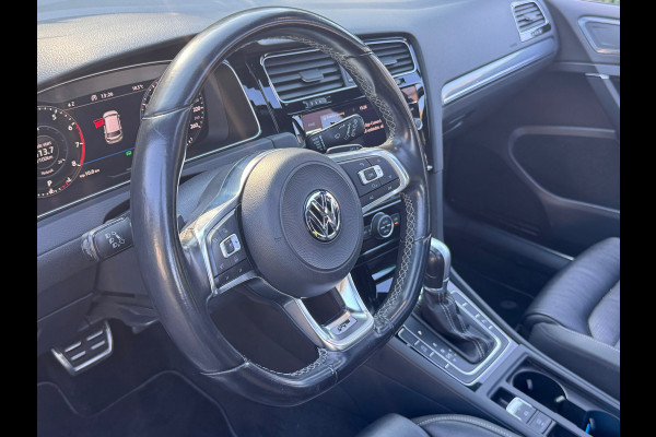 Volkswagen Golf 1.5 TSI Highline Business R LEDER / PANO / LED / CAMERA/ NAVI/ 18INCH / CLIMATE / STOELVERWARMING / BOMVOLLE GOLF!