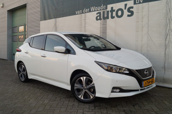 Nissan Leaf N-Connecta 40kWh -NAVI-ECC-PDC-CAM-