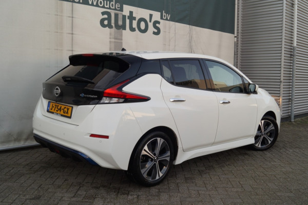 Nissan Leaf N-Connecta 40kWh -NAVI-ECC-PDC-CAM-