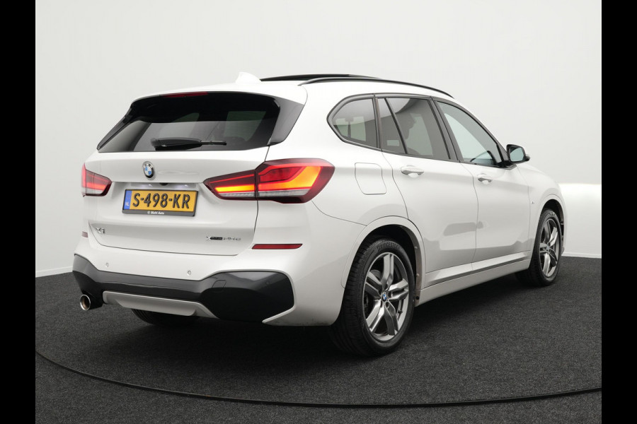 BMW X1 xDrive25e M-Sport Plug in Hybrid PHEV | Trekhaak Afneembaar | Panodak | Adaptive Cruise | Harman/Kardon | Head-up Display | Sportstoelen Memory | Camera |