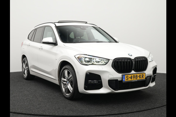 BMW X1 xDrive25e M-Sport Plug in Hybrid PHEV | Trekhaak Afneembaar | Panodak | Adaptive Cruise | Harman/Kardon | Head-up Display | Sportstoelen Memory | Camera |