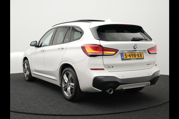 BMW X1 xDrive25e M-Sport Plug in Hybrid PHEV | Trekhaak Afneembaar | Panodak | Adaptive Cruise | Harman/Kardon | Head-up Display | Sportstoelen Memory | Camera |