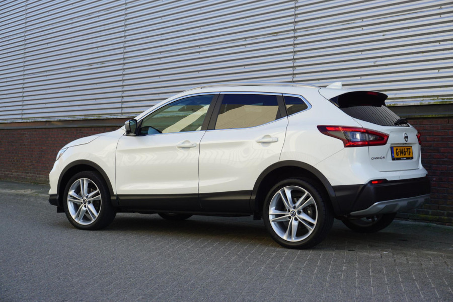 Nissan QASHQAI 1.3 DIG-T 140PK/Led-Koplampen/Panodak/ White Metallic/19Inch.