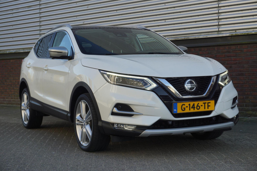 Nissan QASHQAI 1.3 DIG-T 140PK/Led-Koplampen/Panodak/ White Metallic/19Inch.