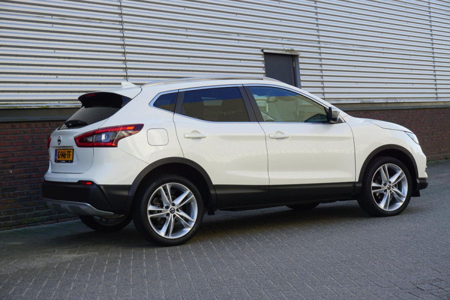 Nissan QASHQAI 1.3 DIG-T 140PK/Led-Koplampen/Panodak/ White Metallic/19Inch.