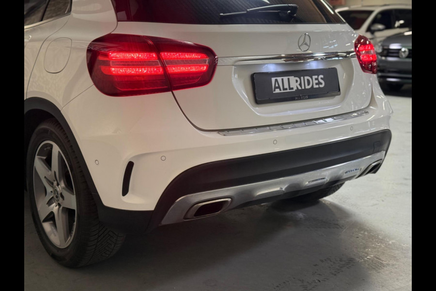 Mercedes-Benz GLA 180 Business Solution AMG | Pano | Navi | stoelverwarming | PDC.