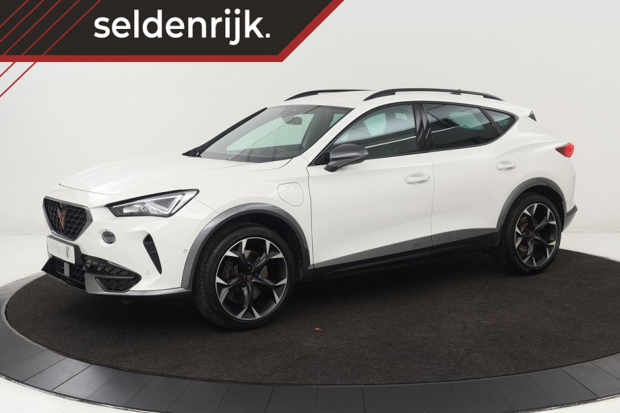 CUPRA Formentor 1.4 e-Hybrid VZ | 245pk | Stoel & stuurverwarming |  360 camera | Adaptive cruise | Navigatie | Sfeerverlichting | Keyless | PHEV