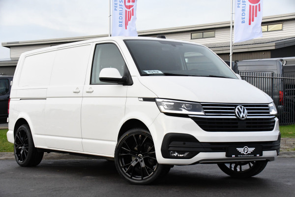 Volkswagen Transporter 2.0 TDI L2H1 30 PB Edition Highline Camera, Cruise, Carplay, 150PK, Automaat, Multimedia, Trekhaak, LED, Airco, UNIEK!