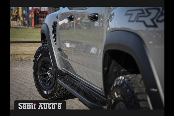 Dodge Ram 1500 TRX LUNAR EDITION | ZEER ZELDZAAM | 6.2 SUPERCHARGED 702 PK HELLCAT | FULL OPTION | CERAMIC GREY | PANORAMA | CARBON PACK | BLACK BEADLOCK WHEELS | BPM VRIJ | LAUNCH CONTROL | 4X4 | 360CAMERA Rijklaar prijs met garantie en genoemde opties en extra's.