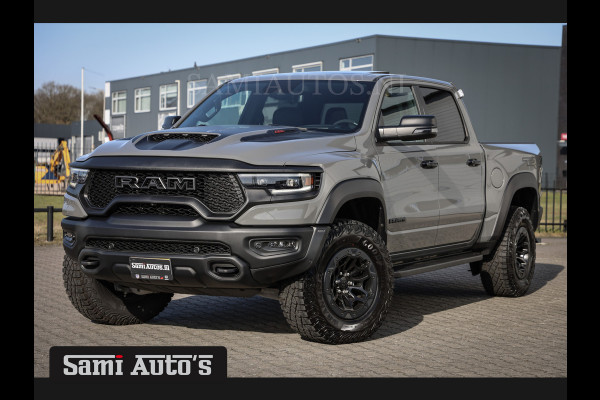 Dodge Ram 1500 TRX LUNAR EDITION | ZEER ZELDZAAM | 6.2 SUPERCHARGED 702 PK HELLCAT | FULL OPTION | CERAMIC GREY | PANORAMA | CARBON PACK | BLACK BEADLOCK WHEELS | BPM VRIJ | LAUNCH CONTROL | 4X4 | 360CAMERA Rijklaar prijs met garantie en genoemde opties en extra's.