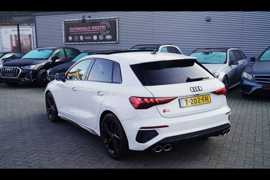 Audi S3 Sportback 2.0 TFSI S3 quattro Edition One | Pano | Achteruitrijcamera