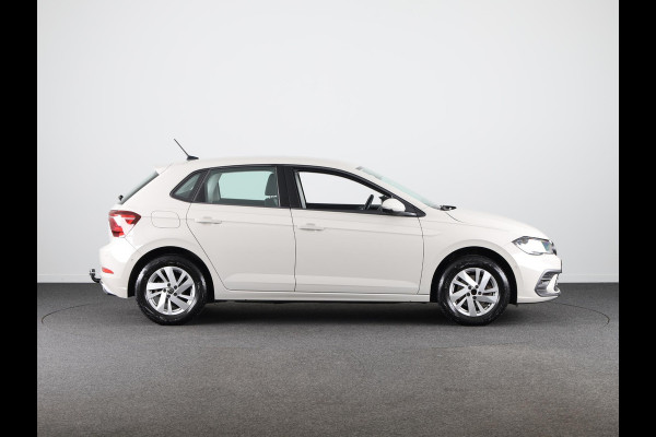 Volkswagen Polo 1.0 TSI Style 110 pk Automaat (DSG) | Navigatie via App | Trekhaak | Parkeersensoren (Park assist) | Adaptieve cruise control | Stoelverwarming | Matrix LED koplampen |