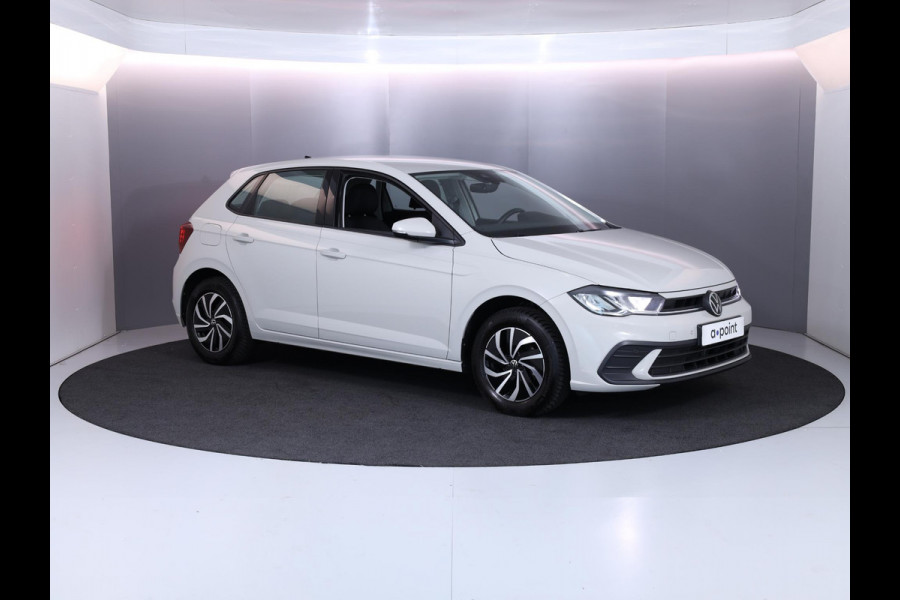 Volkswagen Polo 1.0 TSI Life 95 pk | Verlengde garantie | Navigatie via App | Parkeersensoren | Adaptieve cruise control | LED koplampen |