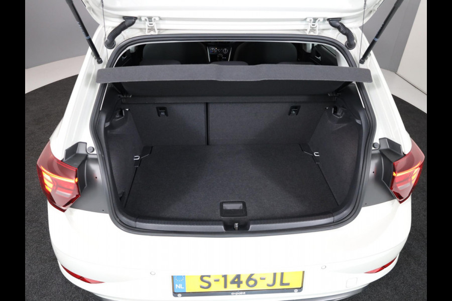 Volkswagen Polo 1.0 TSI Life 95 pk | Verlengde garantie | Navigatie via App | Parkeersensoren | Adaptieve cruise control | LED koplampen |