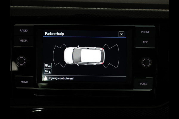 Volkswagen Polo 1.0 TSI Life 95 pk | Verlengde garantie | Navigatie via App | Parkeersensoren | Adaptieve cruise control | LED koplampen |