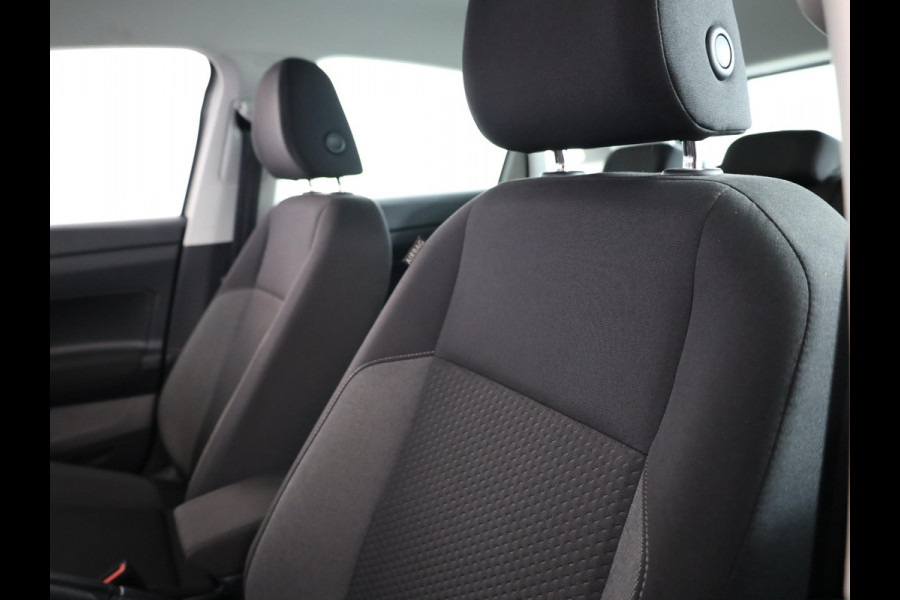 Volkswagen Polo 1.0 TSI Life 95 pk | Verlengde garantie | Navigatie via App | Parkeersensoren | Adaptieve cruise control | LED koplampen |