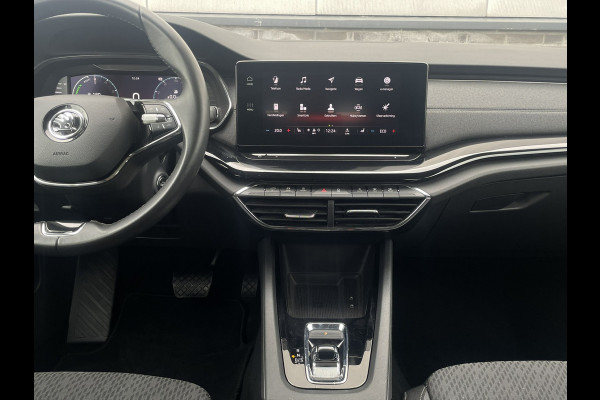 Škoda Octavia Combi 1.4 TSI iV PHEV Business Edition | LED | Trekhaak | Navi | Camera | Carplay