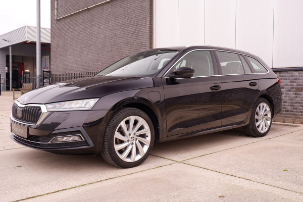 Škoda Octavia Combi 1.4 TSI iV PHEV Business Edition | LED | Trekhaak | Navi | Camera | Carplay