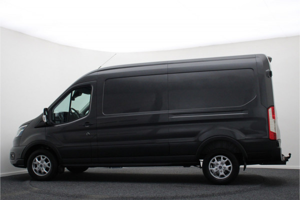 Ford Transit 350 2.0 TDCI L3H2 Limited 3-Zits, Airco, Camera, Cruise, Apple Carplay, Verwarmde Ruit, Trekhaak, 16''