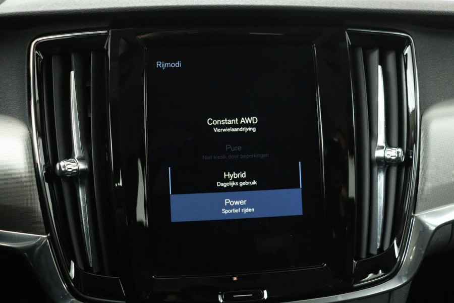 Volvo V90 2.0 T6 Recharge AWD Inscription | Trekhaak | Leder | Stoel & stuurverwarming | Adaptive cruise | Kinderzitjes | Camera | PHEV